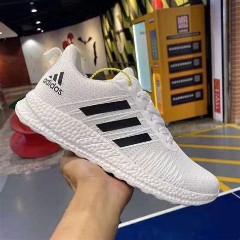 kasut adidas perempuan